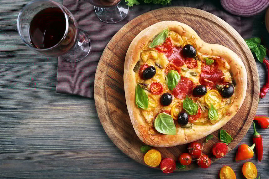 Come abbinare alla perfezione vino e pizza?