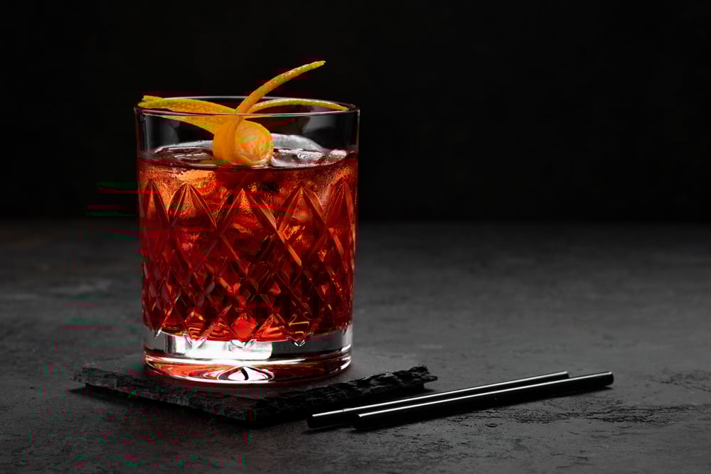 Gin caratteristiche, drink e abbinamenti Svinando Blog Gin caratteristiche, drink e abbinamenti Svinando Blog