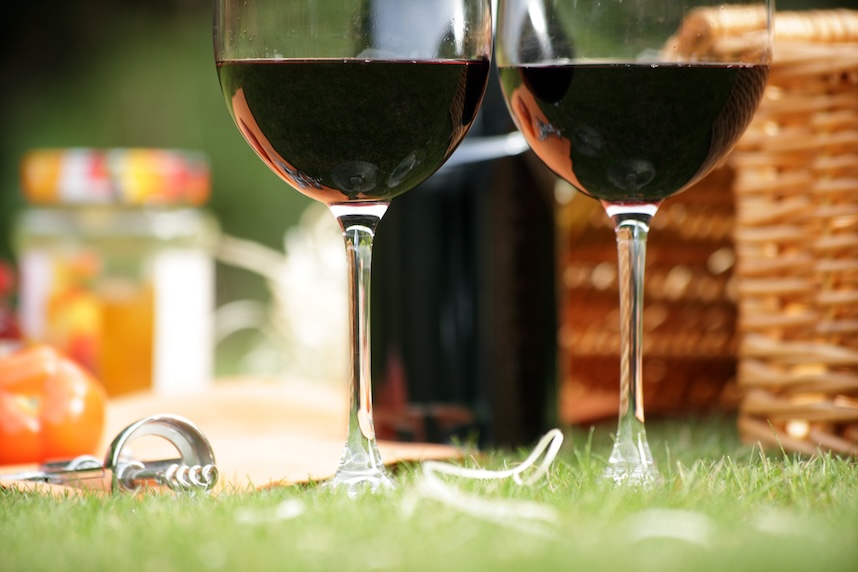 vino rosso per picnic pasquetta